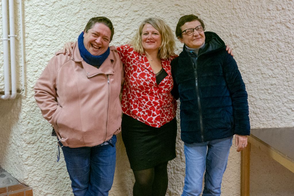 Catherine du point Jeunesse et Marie Line, bénévole 